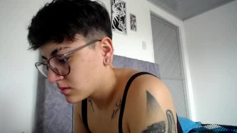 lyan onlyfans n linda online show from March 2026 04:17:02 PM