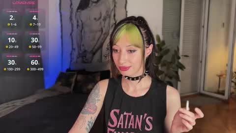 Xenia online show from December 2025 03:32:01 PM