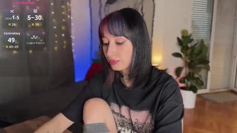 Xenia online show from December 2025 12:00:01 PM