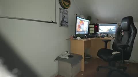 Snapshot of inmortal789 chatting on April 2026 08:47:01 PM Femboy online show from April 2026 08:47:01 PM