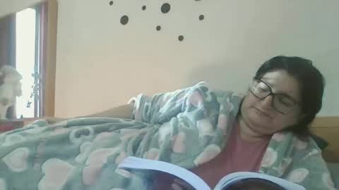 inna46_ online show from December 2025 11:26:02 AM