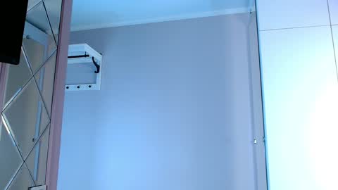 Lina online show from December 2024 09:36:02 AM