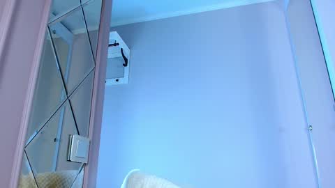 Lina online show from February 2025 05:21:02 PM