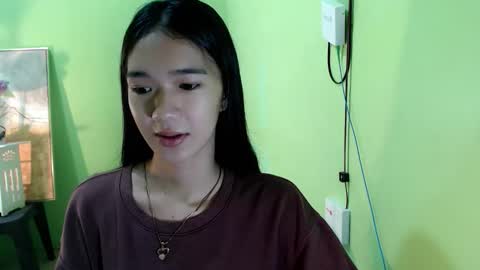 Reign online show from November 2025 07:12:01 PM