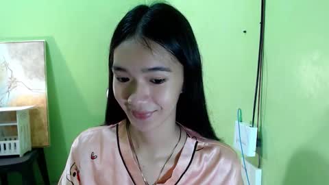 Reign online show from November 2025 09:03:02 PM