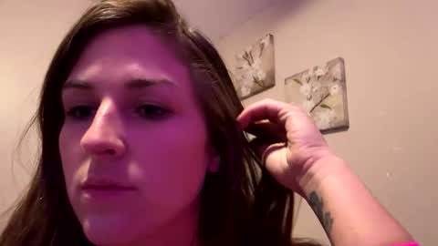 innocentlilsarah online show from October 2025 01:44:01 PM