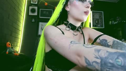   SANIA  online show from December 2024 10:30:02 PM