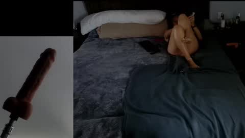 InsatiableCpl333 online show from February 2025 03:49:02 PM