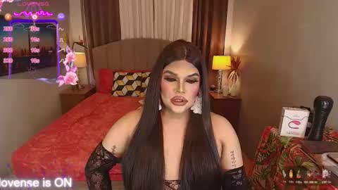 Snapshot of insatiablesexqueen chatting on November 2025 10:04:02 AM tasha online show from November 2025 10:04:02 AM