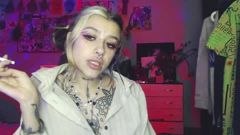 Snapshot of insunnity666 chatting on December 2024 10:03:01 PM Insunnity666 online show from December 2024 10:03:01 PM