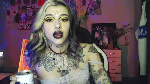 Snapshot of insunnity666 chatting on January 2025 10:03:01 PM Insunnity666 online show from January 2025 10:03:01 PM