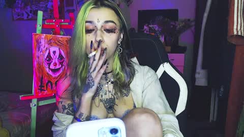 Snapshot of insunnity666 chatting on February 2025 10:32:01 PM Insunnity666 online show from February 2025 10:32:01 PM