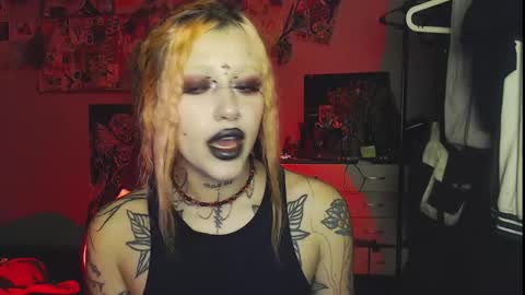 Snapshot of insunnity666 chatting on November 2025 04:22:01 PM Insunnity666 online show from November 2025 04:22:01 PM