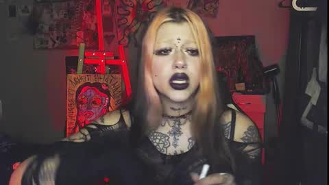 Snapshot of insunnity666 chatting on November 2025 08:41:02 PM Insunnity666 online show from November 2025 08:41:02 PM