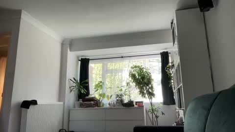 InterestedHun online show from April 2026 08:24:01 AM