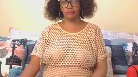 Snapshot of intimacysexy chatting on May 2026 05:25:01 AM boniswa caroline online show from May 2026 05:25:01 AM