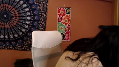 Snapshot of intimatetales chatting on January 2025 05:47:02 PM Africa online show from January 2025 05:47:02 PM