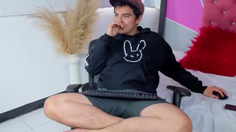 Snapshot of invincible200 chatting on September 2025 02:09:02 PM invincible200 online show from September 2025 02:09:02 PM