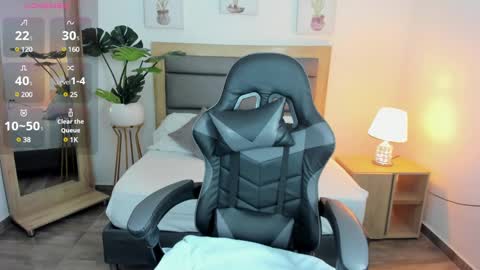 Snapshot of irantzu_hank chatting on January 2025 12:18:01 PM Irantzu online show from January 2025 12:18:01 PM