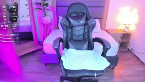 Snapshot of irantzu_hank chatting on February 2025 03:31:02 PM Irantzu online show from February 2025 03:31:02 PM