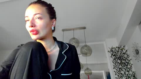 Snapshot of irenevon chatting on December 2024 04:20:02 AM Ir s room online show from December 2024 04:20:02 AM