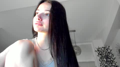 Snapshot of irenevon chatting on January 2025 05:15:02 AM Ir s room online show from January 2025 05:15:02 AM