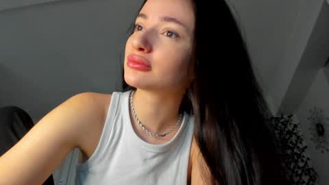 Snapshot of irenevon chatting on January 2025 05:24:01 AM Ir s room online show from January 2025 05:24:01 AM