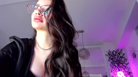 Snapshot of irenevon chatting on February 2025 06:24:02 AM Ir s room online show from February 2025 06:24:02 AM