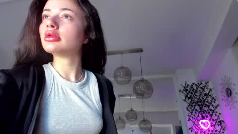 Snapshot of irenevon chatting on February 2025 06:01:01 AM Ir s room online show from February 2025 06:01:01 AM