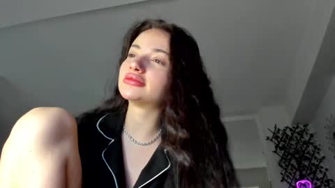 Snapshot of irenevon chatting on February 2025 04:58:01 AM Ir s room online show from February 2025 04:58:01 AM