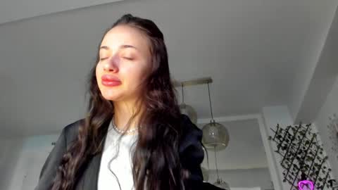 Snapshot of irenevon chatting on February 2025 05:56:01 AM Ir s room online show from February 2025 05:56:01 AM