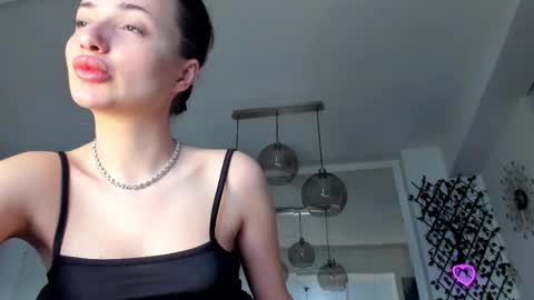 Snapshot of irenevon chatting on March 2025 03:45:02 PM Ir s room online show from March 2025 03:45:02 PM