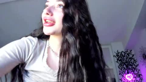 Snapshot of irenevon chatting on March 2025 03:39:01 PM Ir s room online show from March 2025 03:39:01 PM