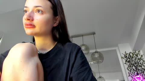 Snapshot of irenevon chatting on March 2025 06:28:02 AM Ir s room online show from March 2025 06:28:02 AM