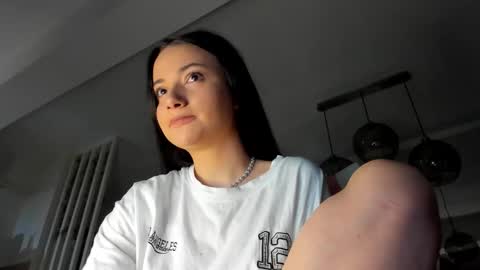 Snapshot of irenevon chatting on October 2025 03:39:02 AM Ir s room online show from October 2025 03:39:02 AM