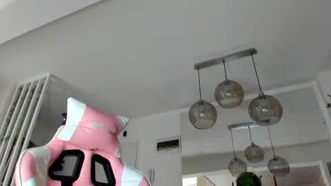 Snapshot of irenevon chatting on November 2025 04:45:02 AM Ir s room online show from November 2025 04:45:02 AM