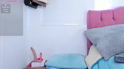 Snapshot of irirs_sex chatting on November 2025 03:33:01 PM IrisVianca online show from November 2025 03:33:01 PM