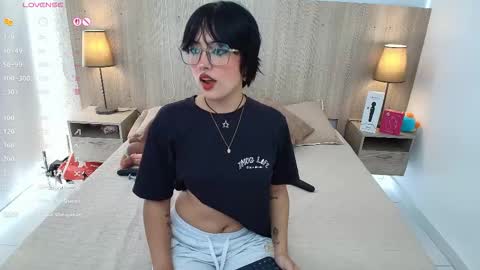 Snapshot of iris_gomez chatting on February 2026 07:42:02 PM Iris online show from February 2026 07:42:02 PM