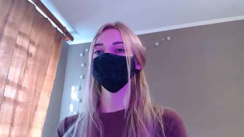 Lily online show from September 2025 02:40:02 PM