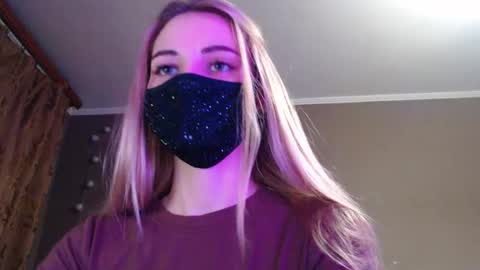 Lily online show from October 2025 03:23:02 PM