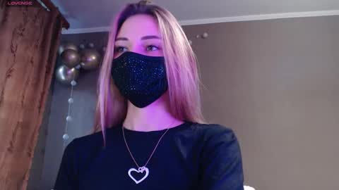 Lily online show from November 2025 02:16:01 PM