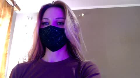 Lily online show from April 2026 02:17:02 PM