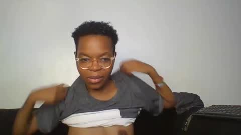 iris_love_2 online show from February 2025 11:37:02 PM