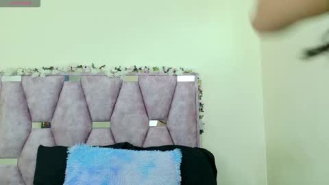 Snapshot of iris_mandarinne chatting on January 2026 04:22:01 PM Iris online show from January 2026 04:22:01 PM