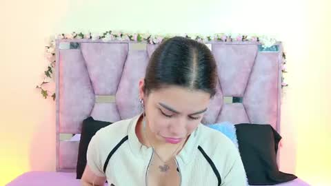 Snapshot of iris_mandarinne chatting on June 2026 04:31:02 PM Iris online show from June 2026 04:31:02 PM