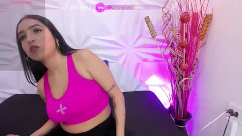 iris_rose_7 online show from December 2025 11:59:01 AM