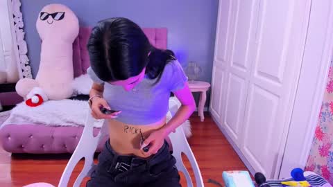 Snapshot of iris_stone_ chatting on December 2024 10:40:02 PM Iris online show from December 2024 10:40:02 PM