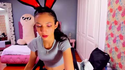 Snapshot of iris_stone_ chatting on February 2025 06:27:02 PM Iris online show from February 2025 06:27:02 PM