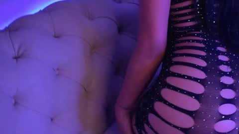 Iris online show from February 2025 09:04:02 PM