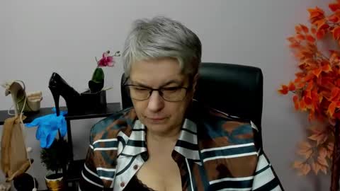 I R I S online show from December 2024 10:50:02 AM